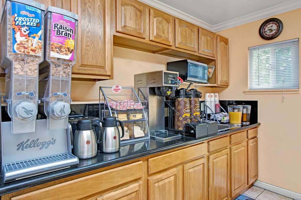 Super 8 By Wyndham Berkeley Motel Instalações foto